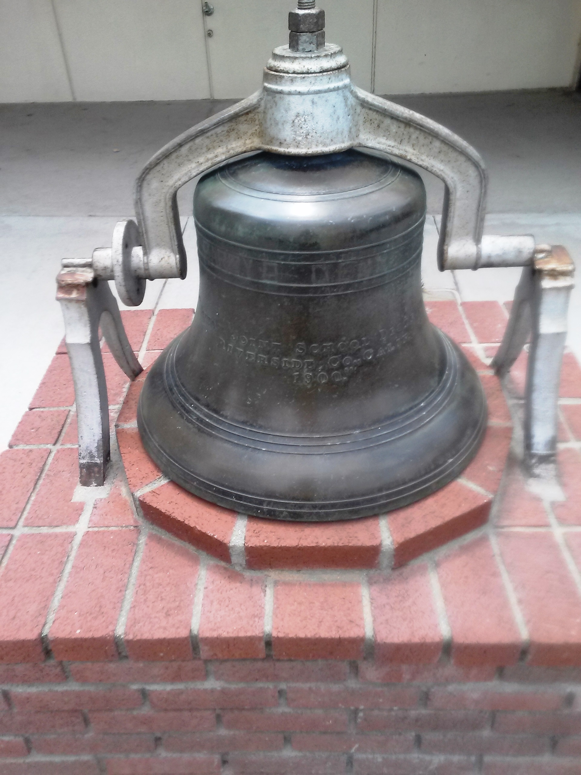 Union bell кто это